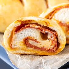 6 Pepperoni Rolls
